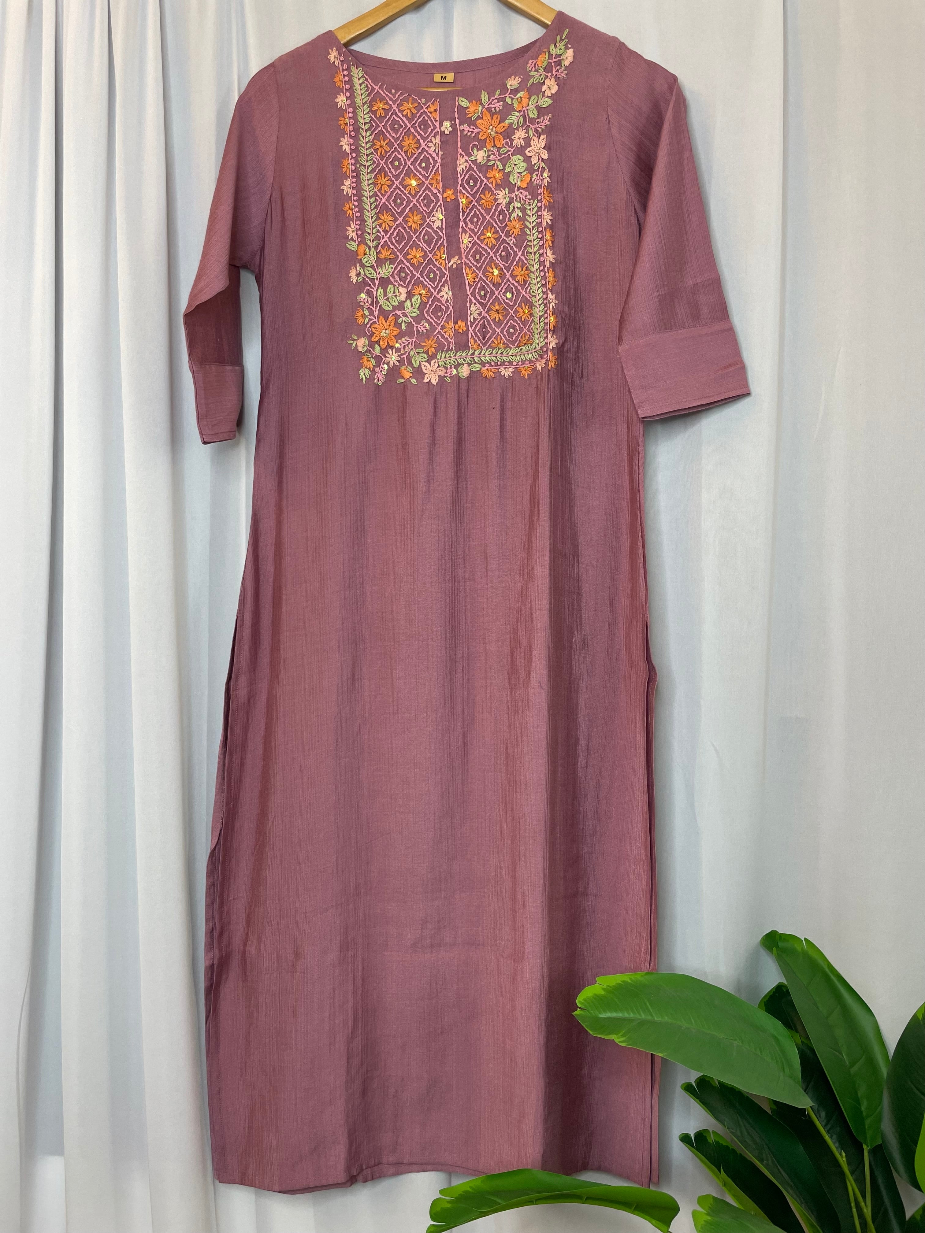 Gulbagh Threaded Elegance Kurta