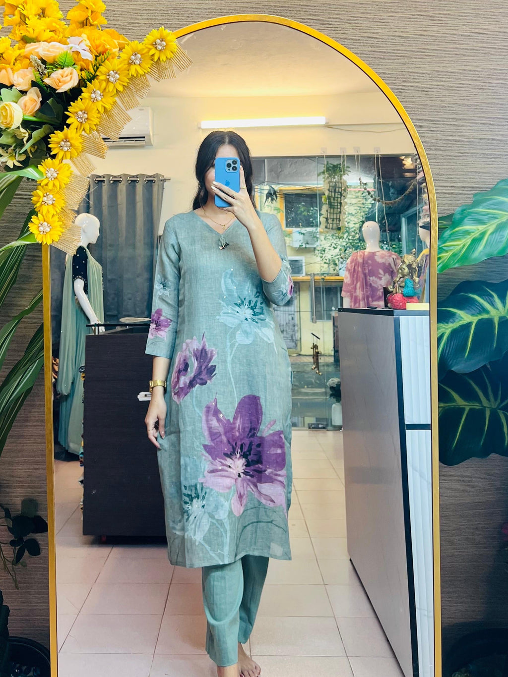 Azhagiya Aalizhai Linen Suit Set