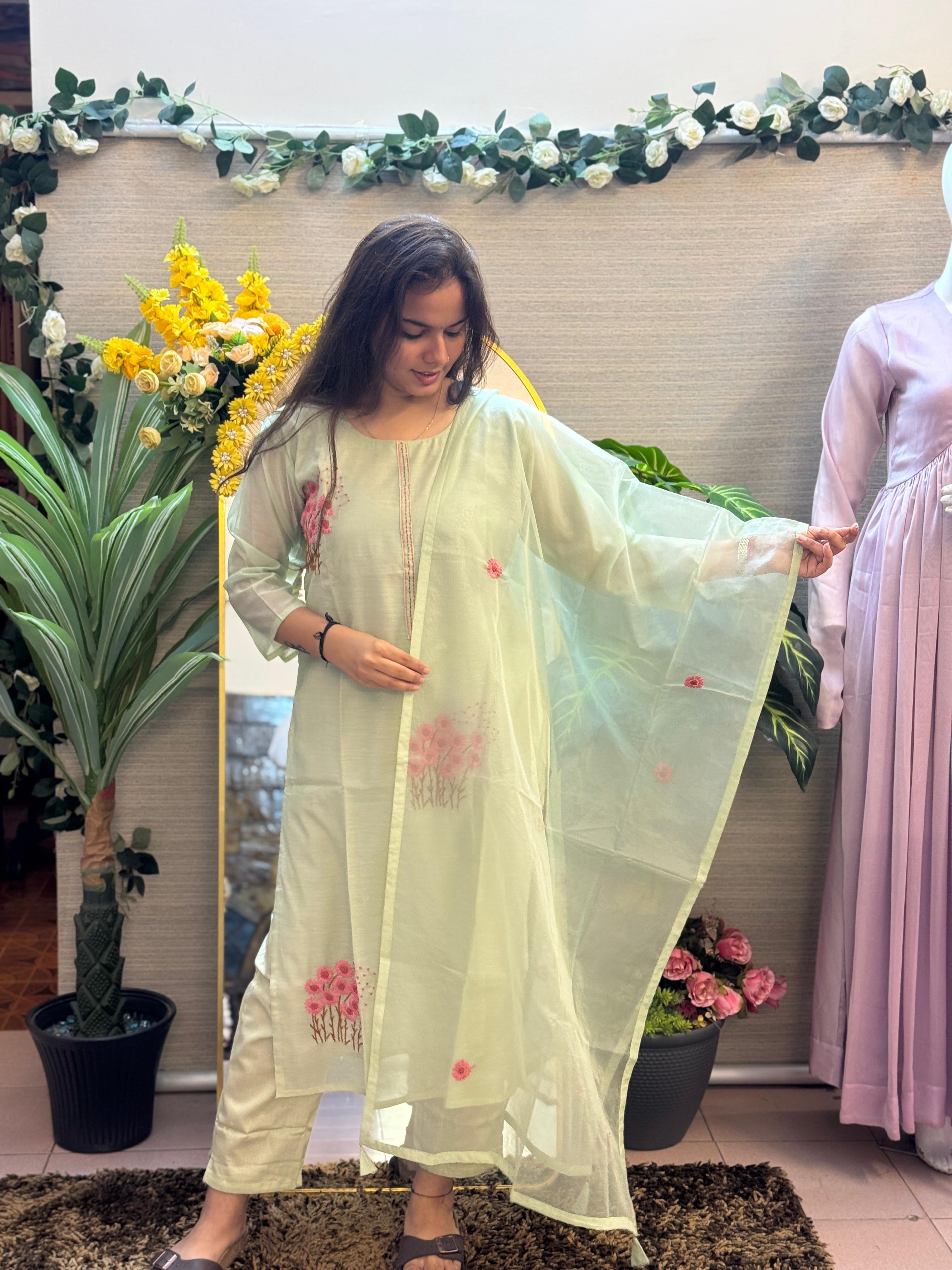 Mint Green Floral Embroidered Kurti Set with Organza Dupatta