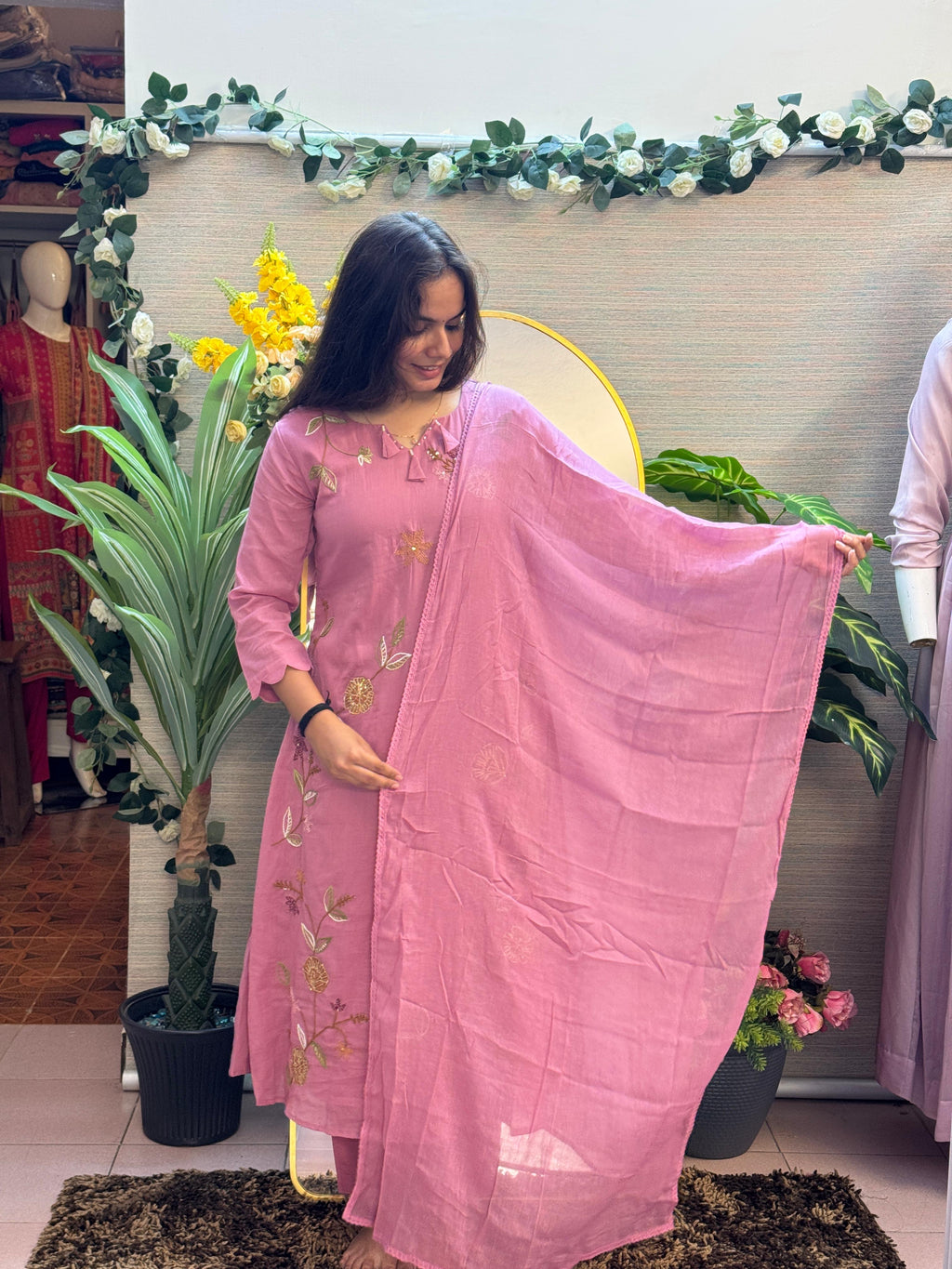 Blush Pink Floral Embroidered Kurti Set with Dupatta