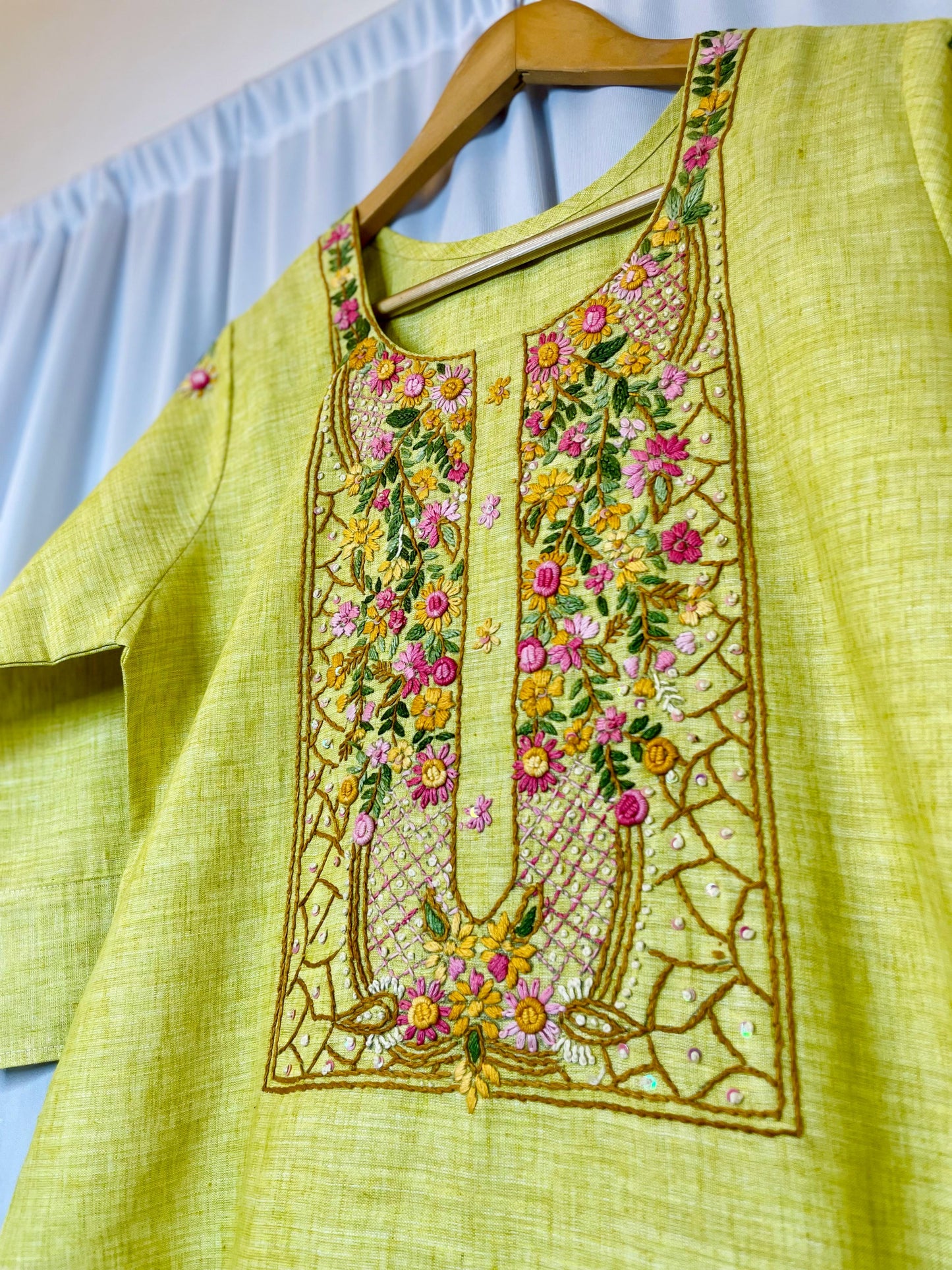 Handloom embroidered kurti