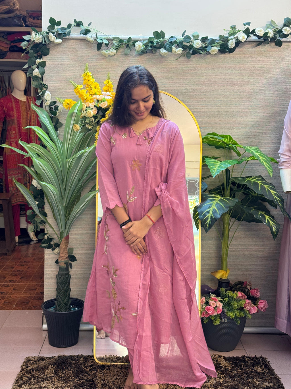 Blush Pink Floral Embroidered Kurti Set with Dupatta