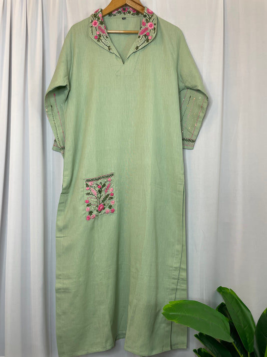 Handloom cotton collar and pocket embroidered kurti