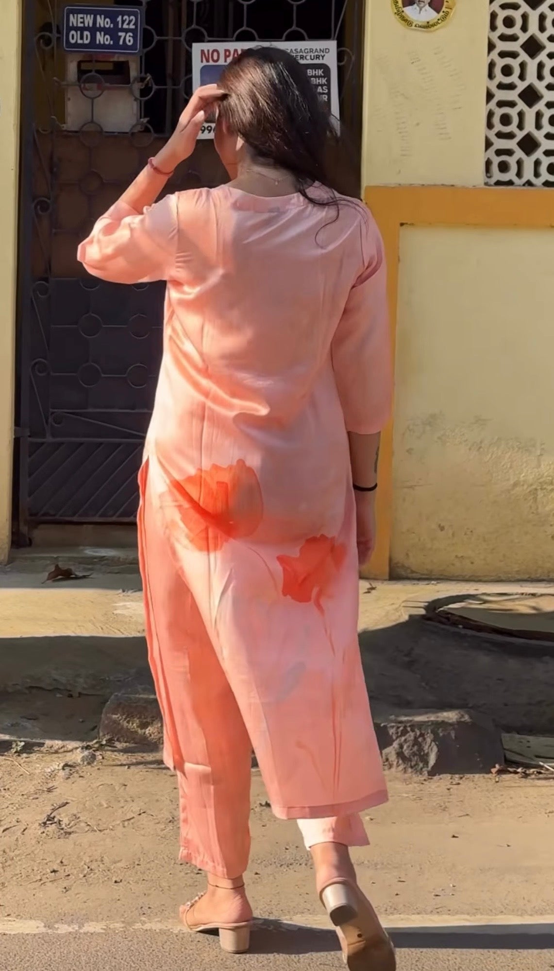 Peach Floral Printed Straight Kurti