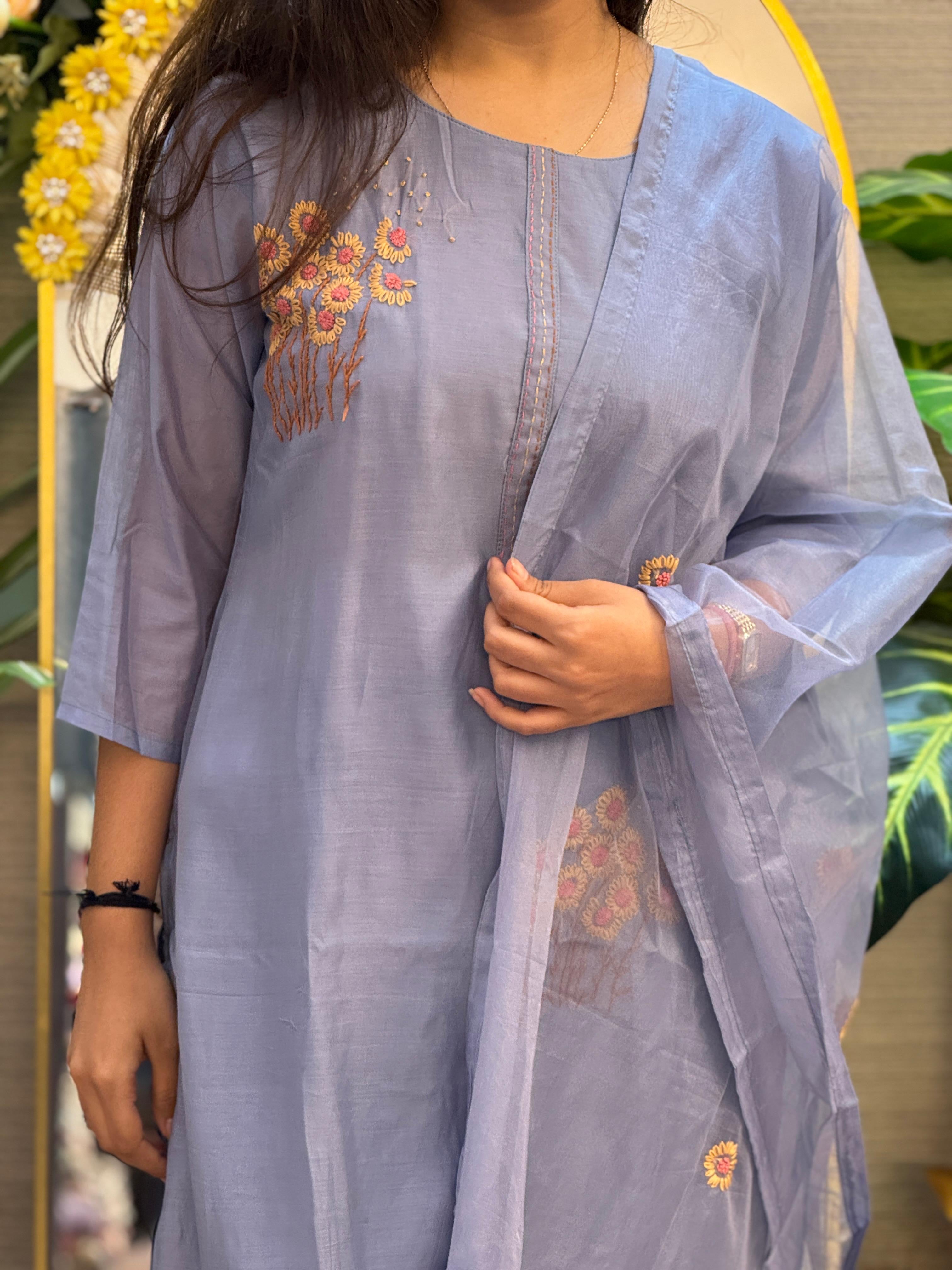 Lavender Embroidered Kurti Set with Organza Dupatta