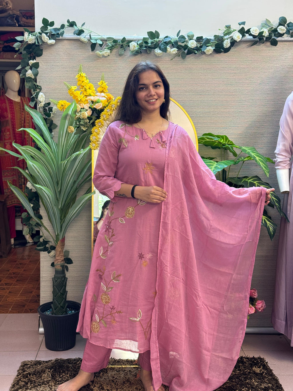 Blush Pink Floral Embroidered Kurti Set with Dupatta