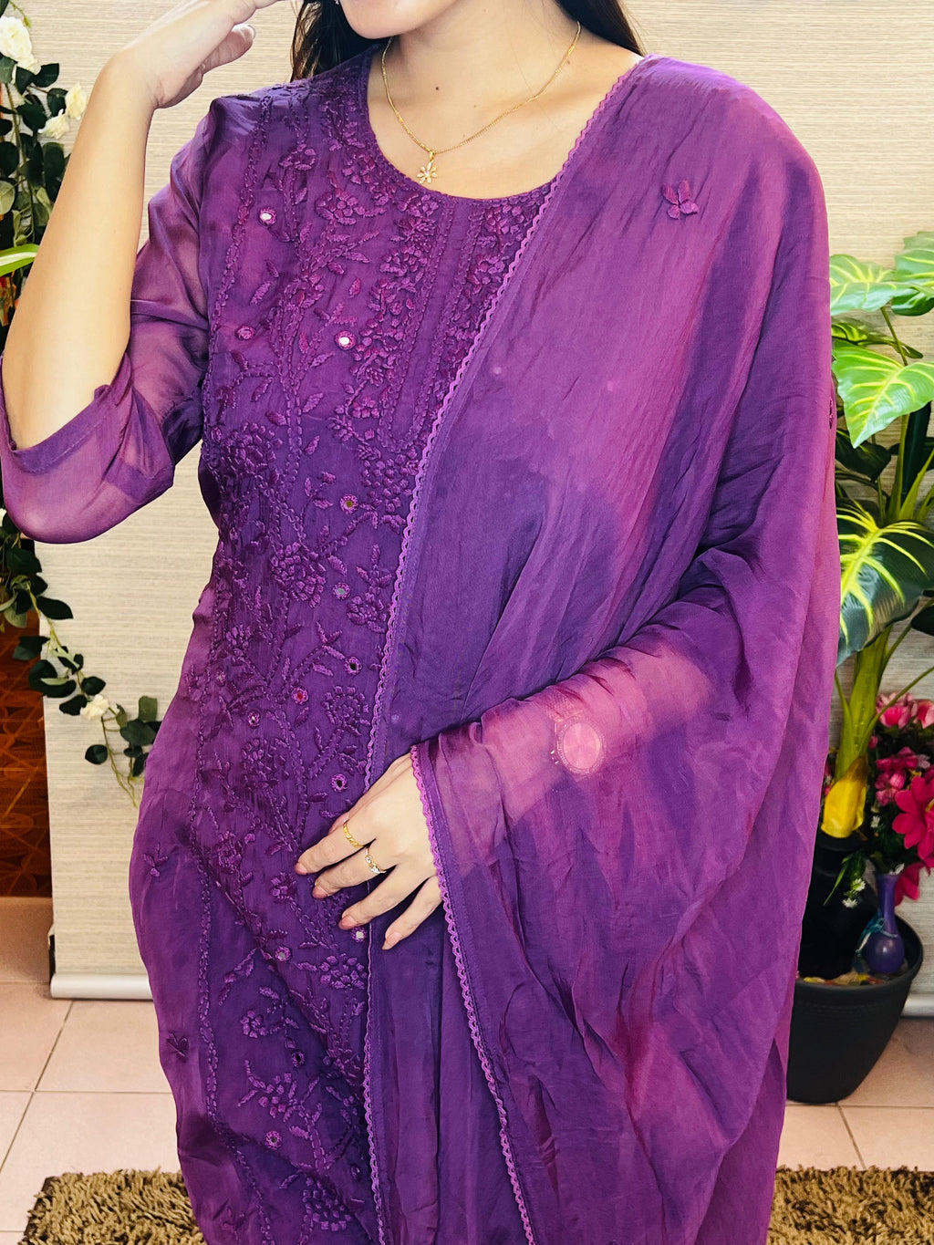 Magizhchi Pattu Chikan Set