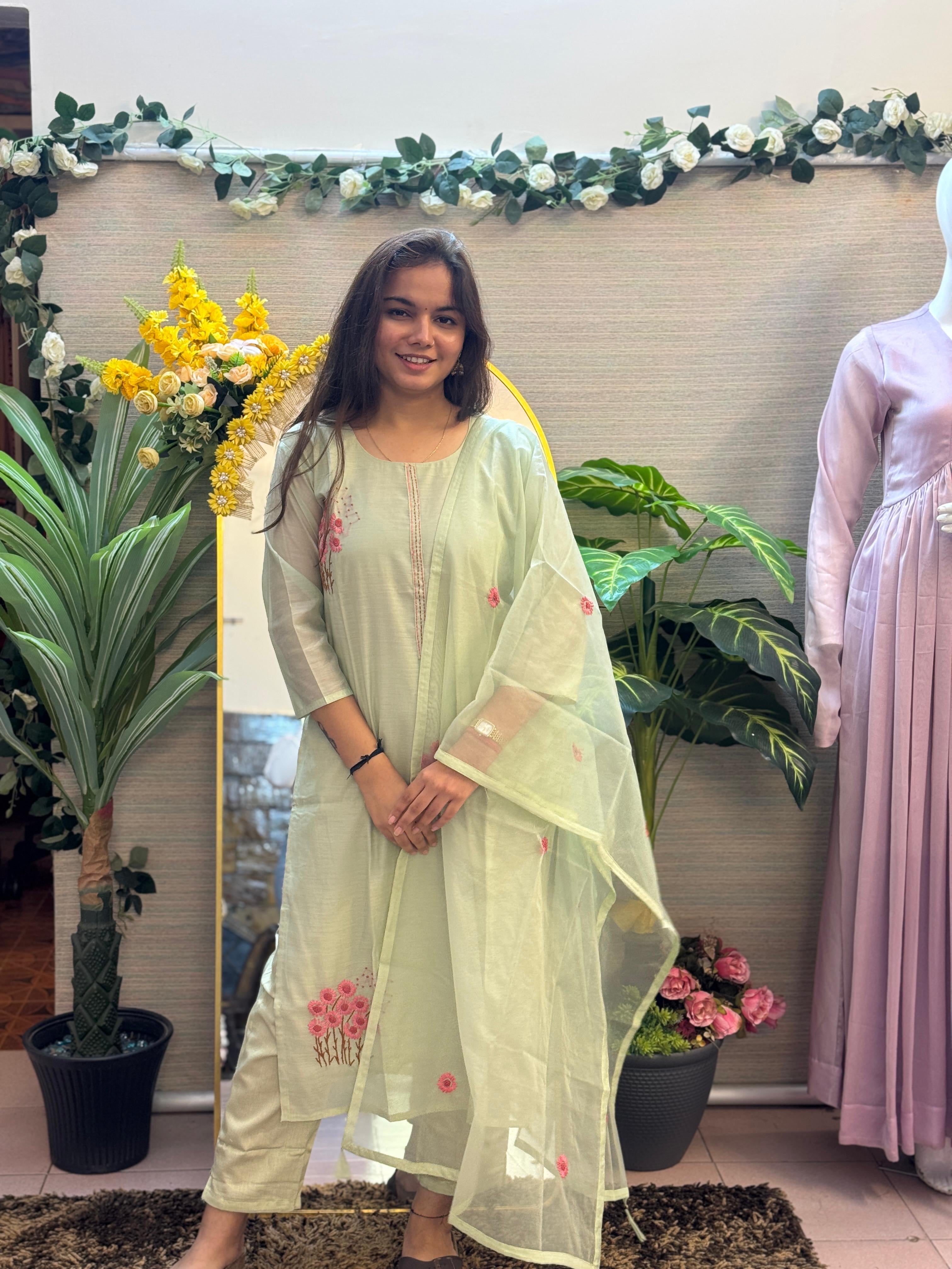 Mint Green Floral Embroidered Kurti Set with Organza Dupatta