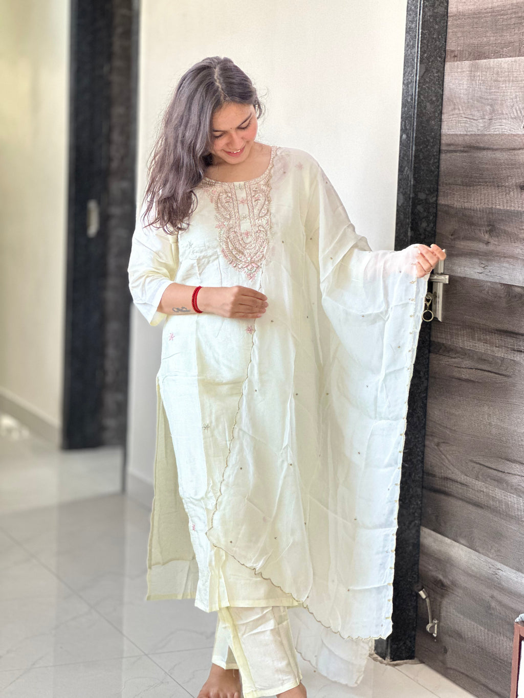 WHITE HANDWORK SUIT | PARTY WEAR