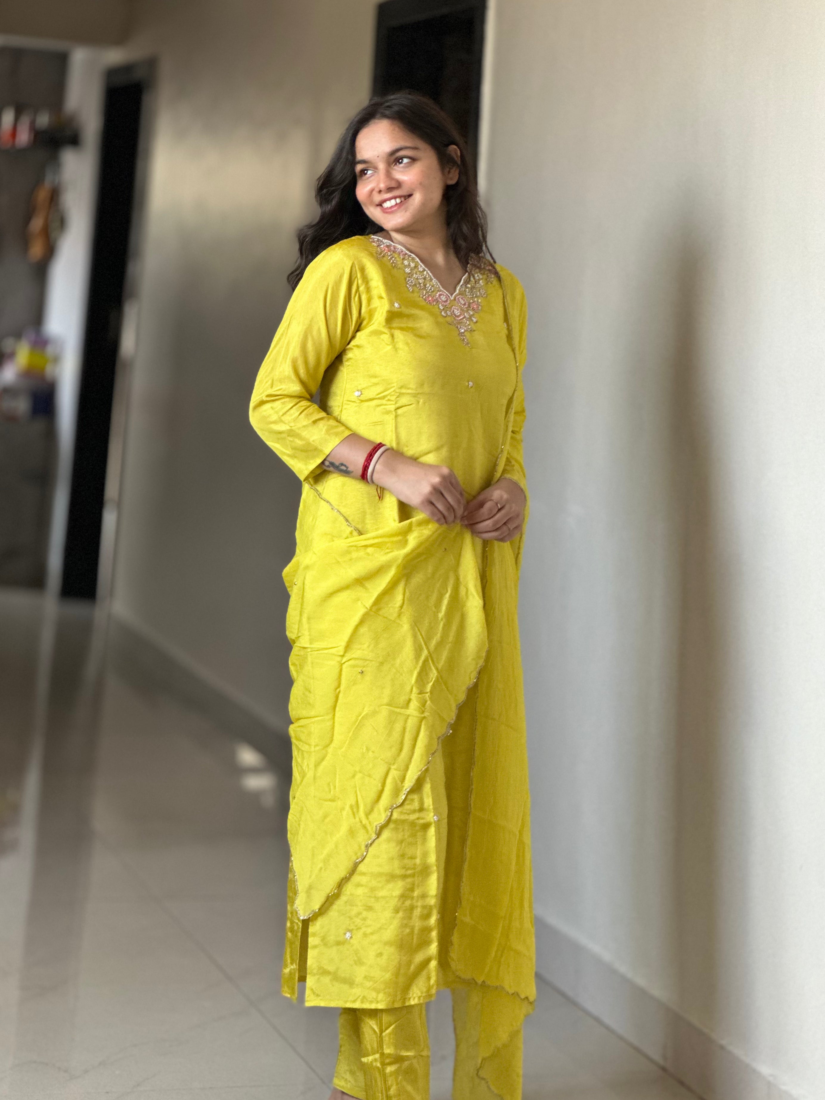 V CUT DESIGNER SUIT | PARTY WEAR