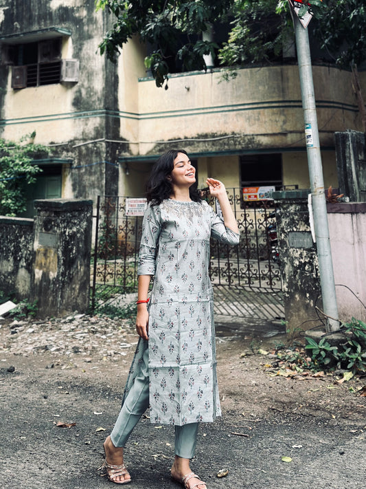 OFFICE WEAR | MUSLIN KURTA SET