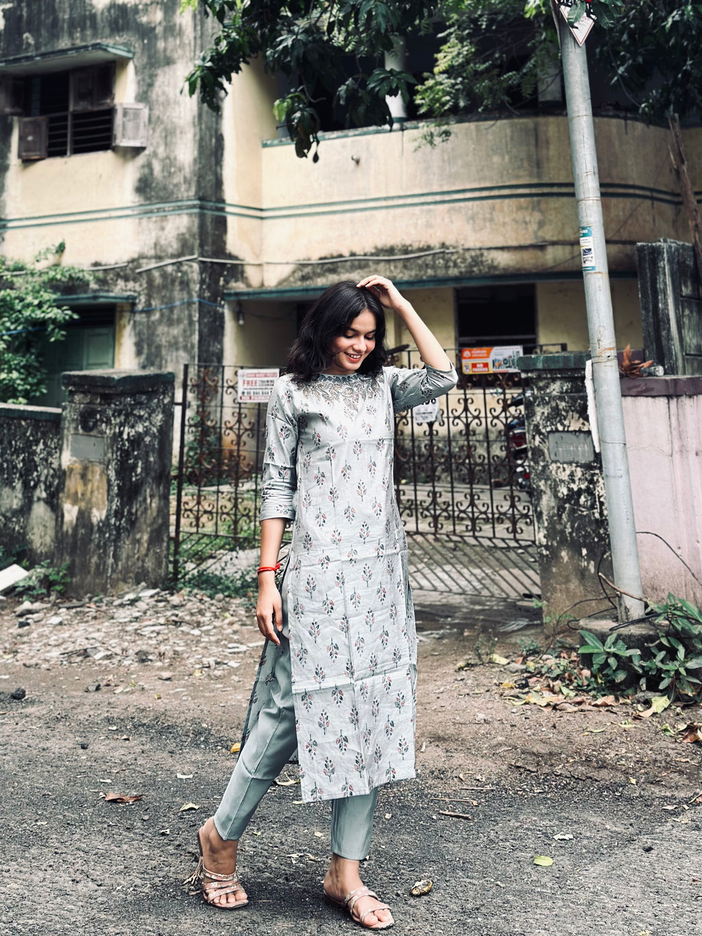 OFFICE WEAR | MUSLIN KURTA SET